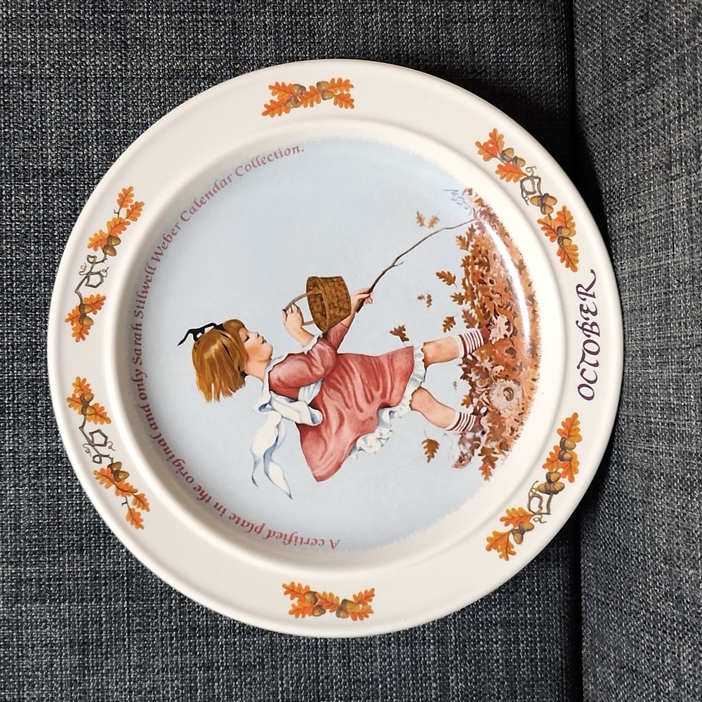 1985 Sarah Stilwell Weber October Collection Plate Calendar